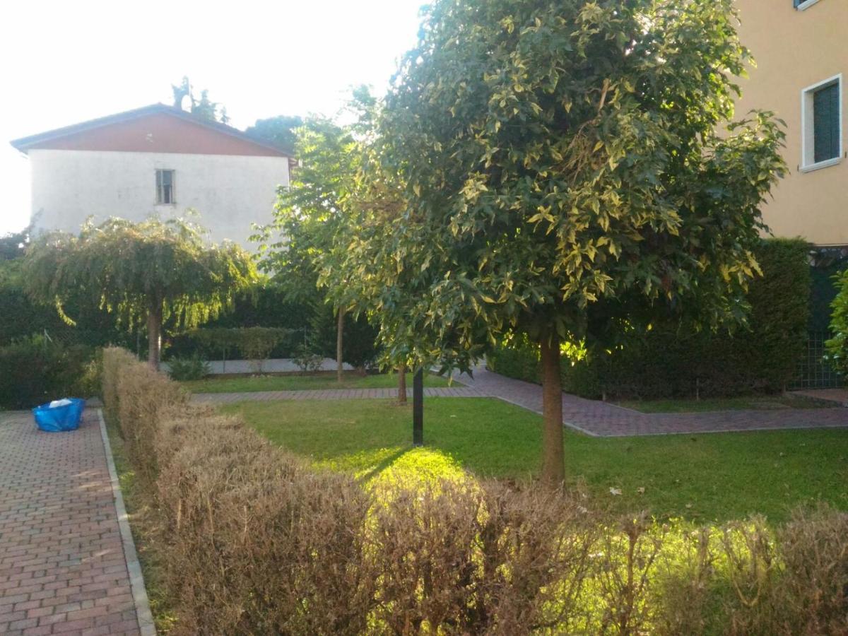 Gabriele House Bed & Breakfast Padova Bagian luar foto